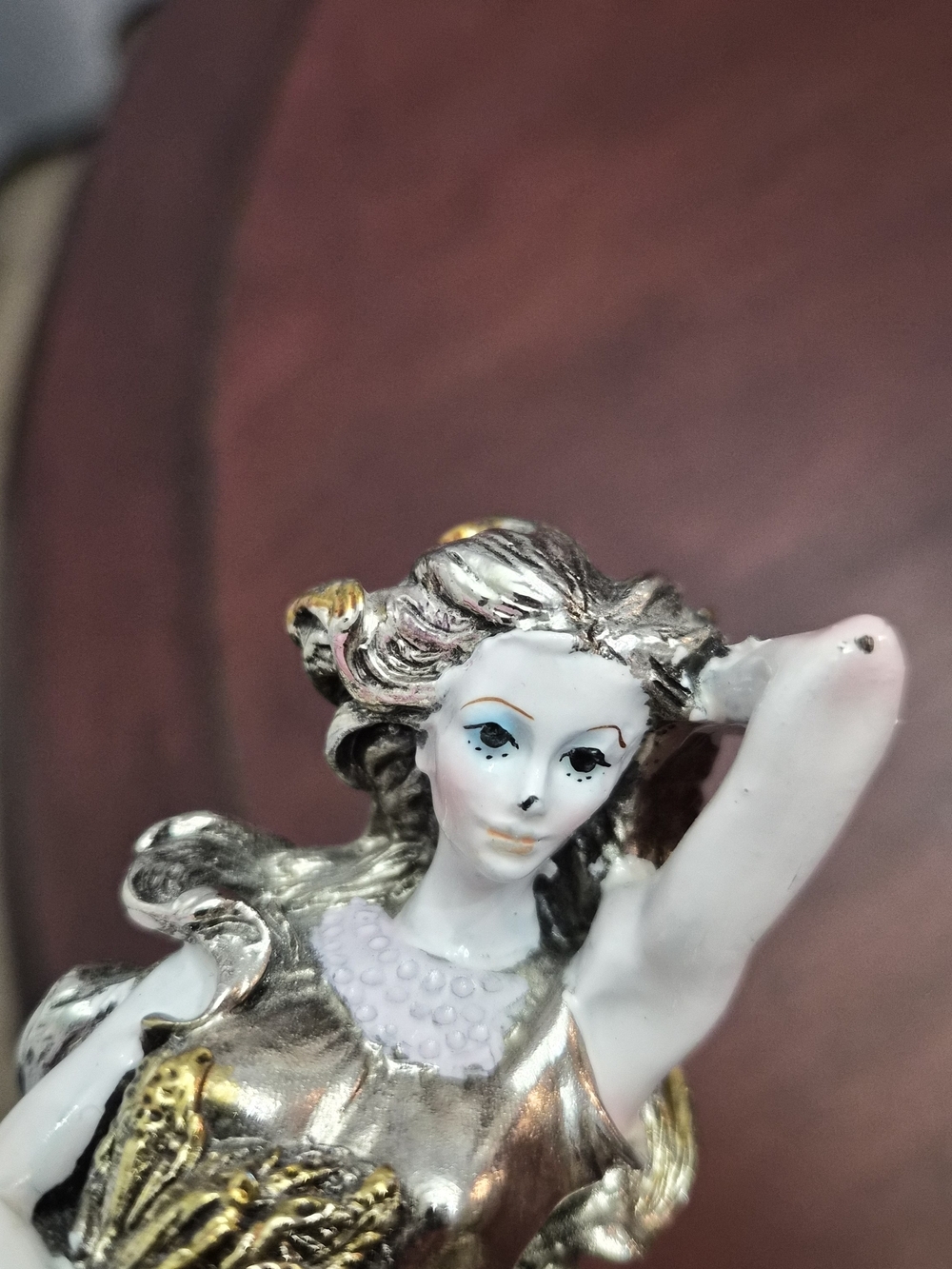Signed Victor 9 inches tall, Lady Figurine Sculpture Silver Gold Tone, Vintage - Picture 13 of 15